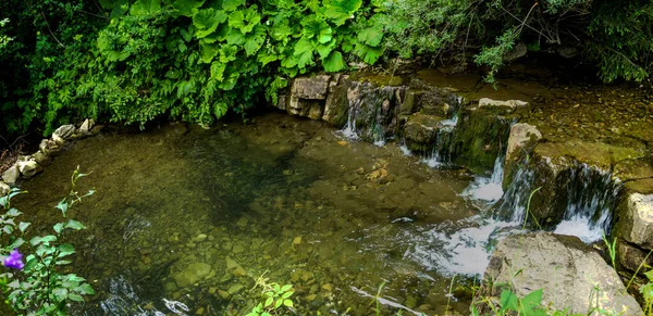 Close Small Waterfall Forest River Ukrainian Carpathian — Photo