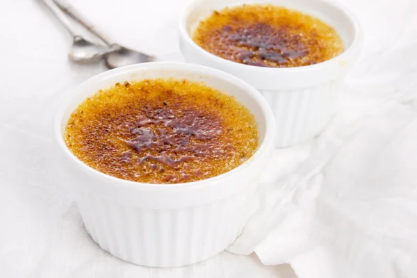 French dessert - cream brulee, burnt cream — Stock Photo, Image