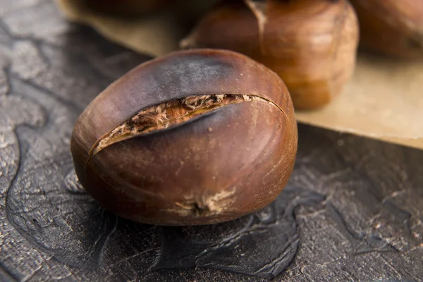 Castanhas torradas deliciosas — Fotografia de Stock