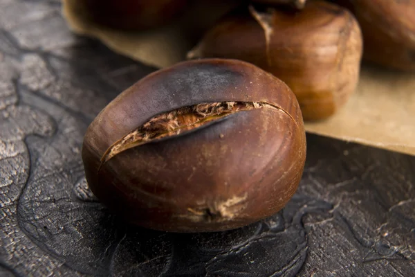 Castanhas torradas deliciosas — Fotografia de Stock