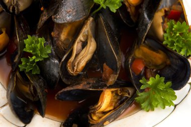 Domates soslu midyeler 