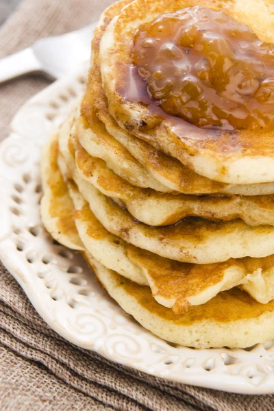 Pannenkoeken met siroop — Stockfoto