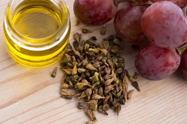 Grape seed oil — Stock Photo, Image