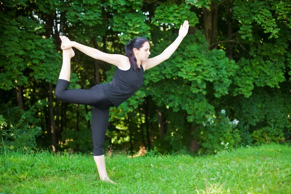 Nataraja-Asana — Stock Photo, Image