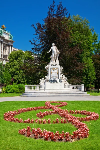 Άγαλμα του Μότσαρτ στη Βιέννη — Φωτογραφία Αρχείου