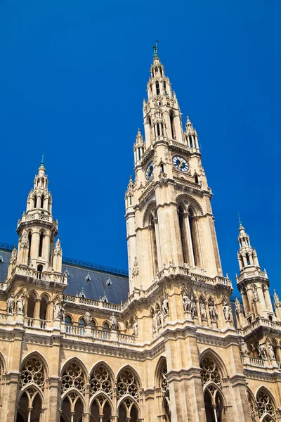 Torres de Rathaus em Viena — Fotografia de Stock