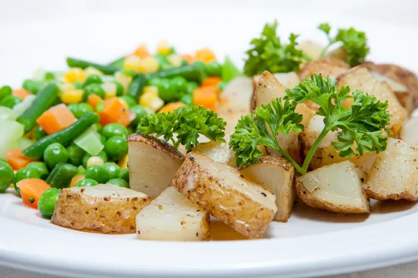 Batata e legumes — Fotografia de Stock