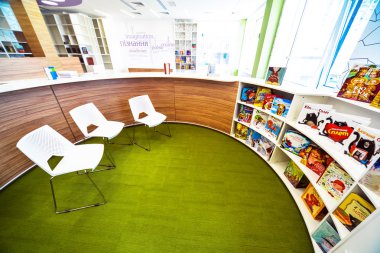 novopecherskaya okul açılışı