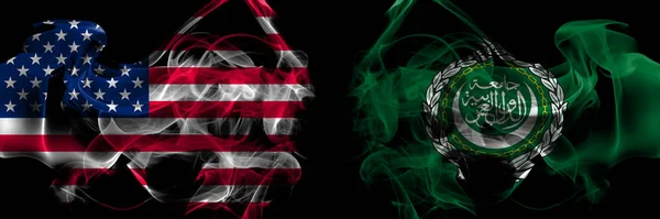 Stany Zjednoczone Ameryki Liga Państw Arabskich Flagi Dymu Umieszczone Obok — Zdjęcie stockowe