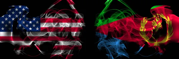 Ηνωμένες Πολιτείες Αμερικής Εναντίον Ερυθραίας Ερυθραίας Σημαίες Καπνού Τοποθετημένες Δίπλα — Φωτογραφία Αρχείου