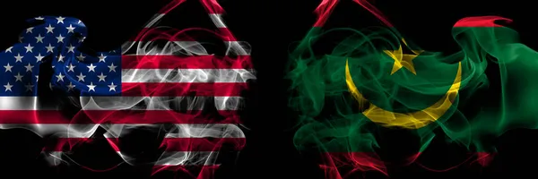 Vereinigte Staaten Von Amerika Gegen Mauretanien Rauchen Nebeneinander Aufgestellte Flaggen — Stockfoto
