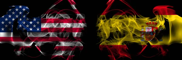 Соединенные Штаты Америки Против Испании Испанские Дымовые Флаги Помещены Бок — стоковое фото