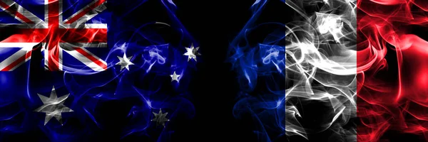 Vlajky Austrálie Austrálie Francie Francouzi Kouřový Prapor Umístěný Vedle Sebe — Stock fotografie