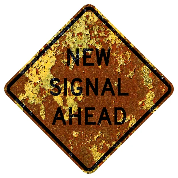 Старый Ржавый Американский Дорожный Знак Новый Сигнал Впереди Мичиган — стоковое фото