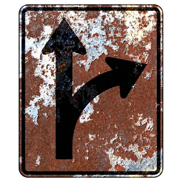 古い錆びたアメリカの道路標識 右折または直進用のオプション標識 — ストック写真