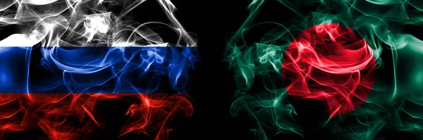 ロシア ロシア対バングラデシュ バングラデシュの国旗 黒地に隔絶された煙旗 — ストック写真