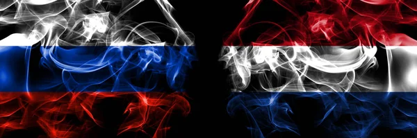 Россия Россия Против Нидерландов Голландии Флаги Голландии Дымовой Флаг Помещен — стоковое фото