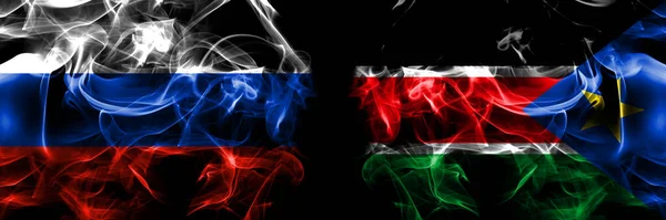 Banderas Rusia Rusia Sudán Del Sur Bandera Humo Colocada Lado — Foto de Stock