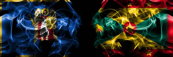 Kiew Kiew Gegen Grenada Flagge Rauchfahnen Nebeneinander Isoliert Auf Schwarzem — Stockfoto