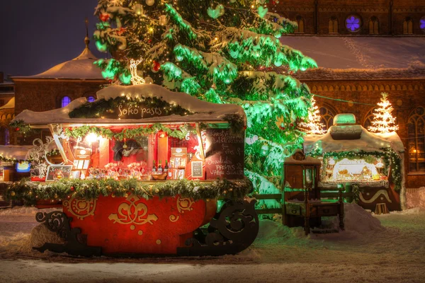 Beleuchteter Laden — Stockfoto