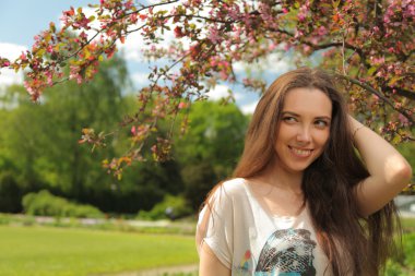 parkta beautyful kız