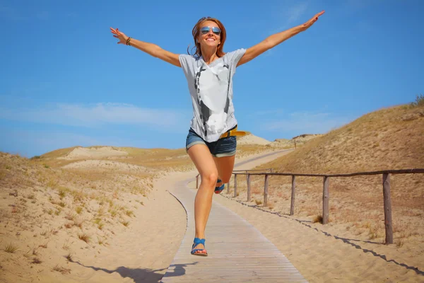 Jumping outdoors — Stock Photo, Image