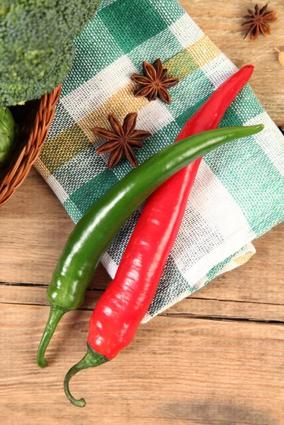 Pimentão verde e vermelho — Fotografia de Stock