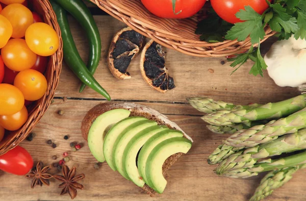 Sandwich with avocado — Stock Photo, Image