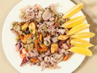 Deniz salatası