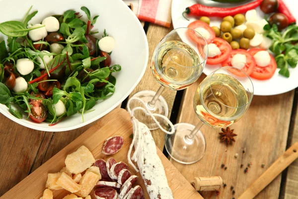 Lunch with wine — Stock Photo, Image