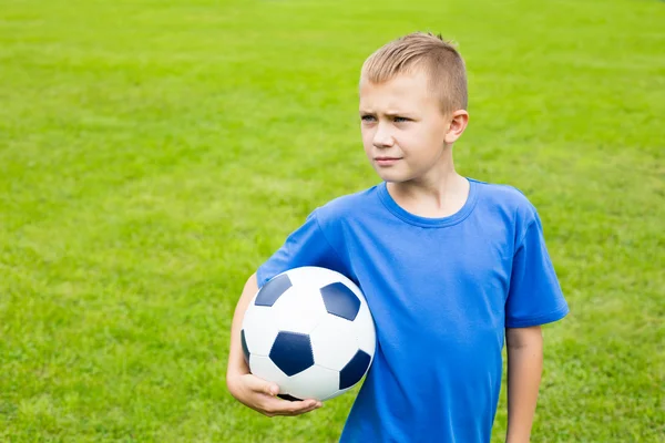 Jongen voetballer — Stockfoto