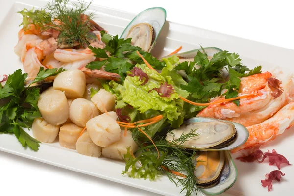 Assorted sea scallops, crab, mussels, tiger shrimp — Stock Photo, Image