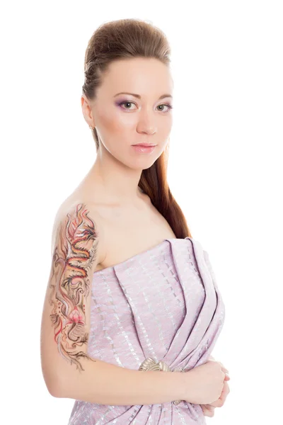 Menina bonita em um vestido lilás — Fotografia de Stock