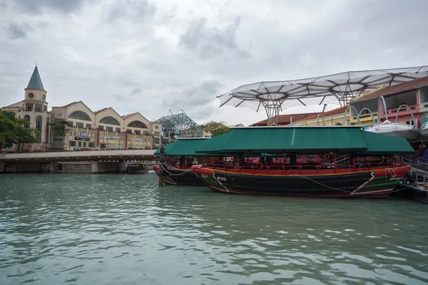 Čtvrť u řeky v Singapuru — Stock fotografie