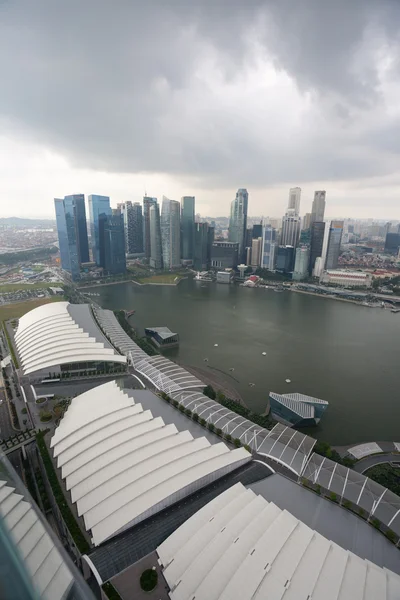 Nubes de lluvia antes de la lluvia sobre Singapur —  Fotos de Stock