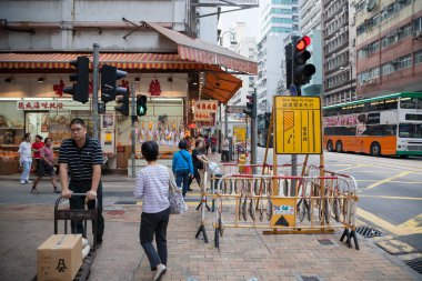 sheung wan bölgesinde balık kurutma 