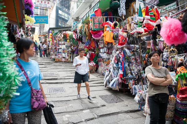 Obchodní pěší ulice v hong Kongu — Stock fotografie