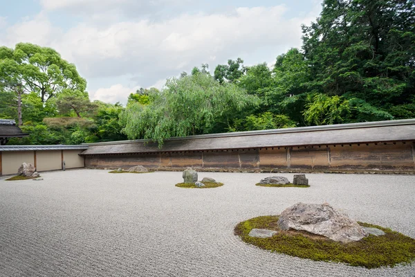 Berühmter Steingarten Ryoanji in Kyoto — Stockfoto