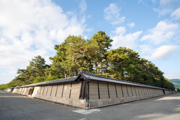 Muren van het keizerlijk paleis in kyoto — Stockfoto