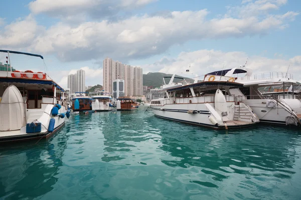 Puerto de Aberdeen con yates en Hong Kong —  Fotos de Stock