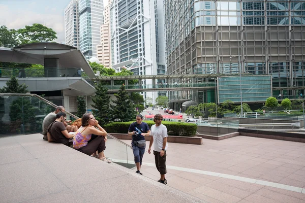 Tourists from Europe at Citibank Plaza in Hong Kong — Stock Photo, Image