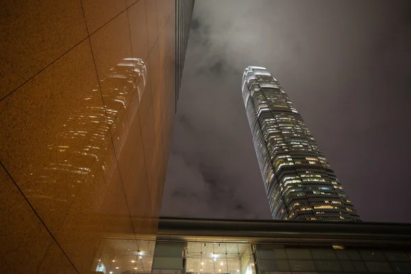 Bouwen van een twee internationale financiële centrum — Stockfoto