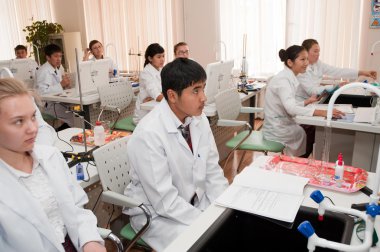 Современный школьный класс.