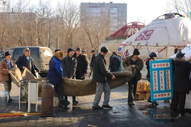 Праздник на улицах города. Наурыз.