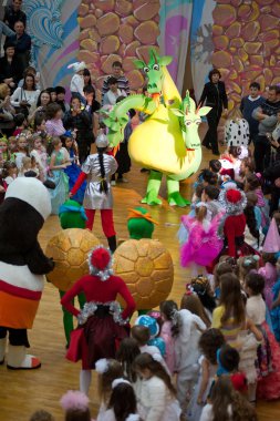 Новогодний детский утренник в Казахстане.