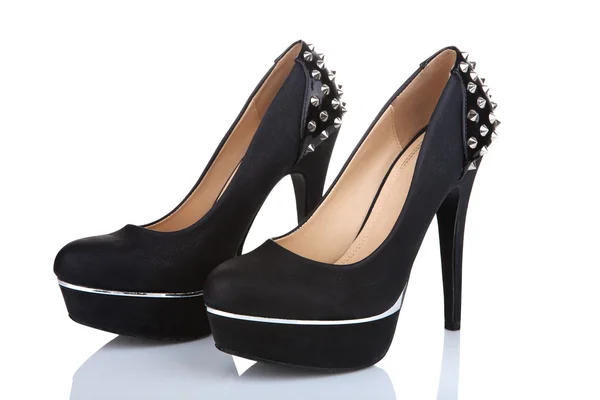 Chaussures plates-formes noires avec clous — Photo