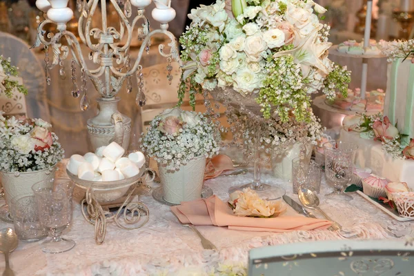 Lussuosa cena di nozze con tema beige — Foto Stock