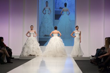 moda gelinlik modelleri