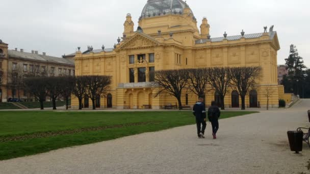 Pavilhão de arte em Zagreb — Vídeo de Stock