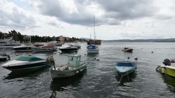 Marina v selce, Chorvatsko — Stock video